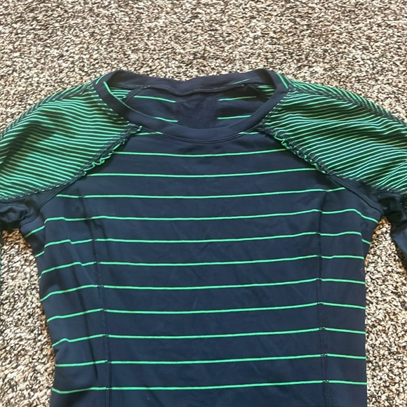 Lululemon Full Tilt Long Sleeve Shirt
Slalom Inkwell Hyper Stripe Green - Picture 7 of 10